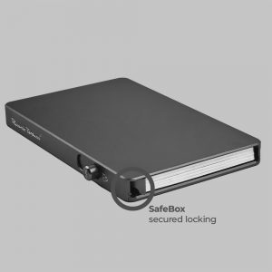 Riccardo Ferducci_078999 002C_RF SafeBox mit Clip_Metall_black with CLIP_Unisex_4