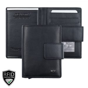 Riccardo Ferducci_023900 007_Cardprotector