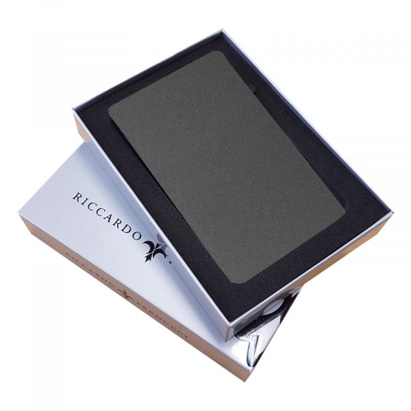 Riccardo Ferducci_078999 002_RF SafeBox_Metall_schwarz_Unisex_4