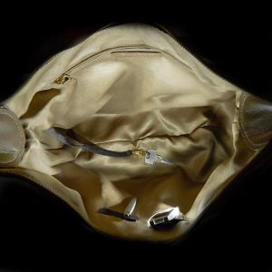 Riccardo Ferducci_018413 045_Hobo bag mit LED-Licht-Fach_Leder_beige_Damen_2