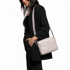 Riccardo Ferducci_028441 045_Crossover_Leder_beige_Damen_1